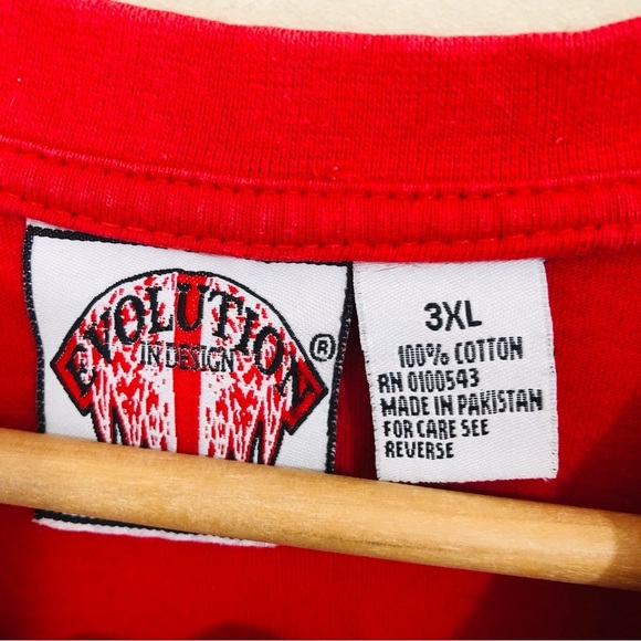 Vintage Y2K Evolution Design Embroidered Tee - Picture 4 of 5